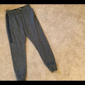 (4 for $20)- American Eagle Joggers